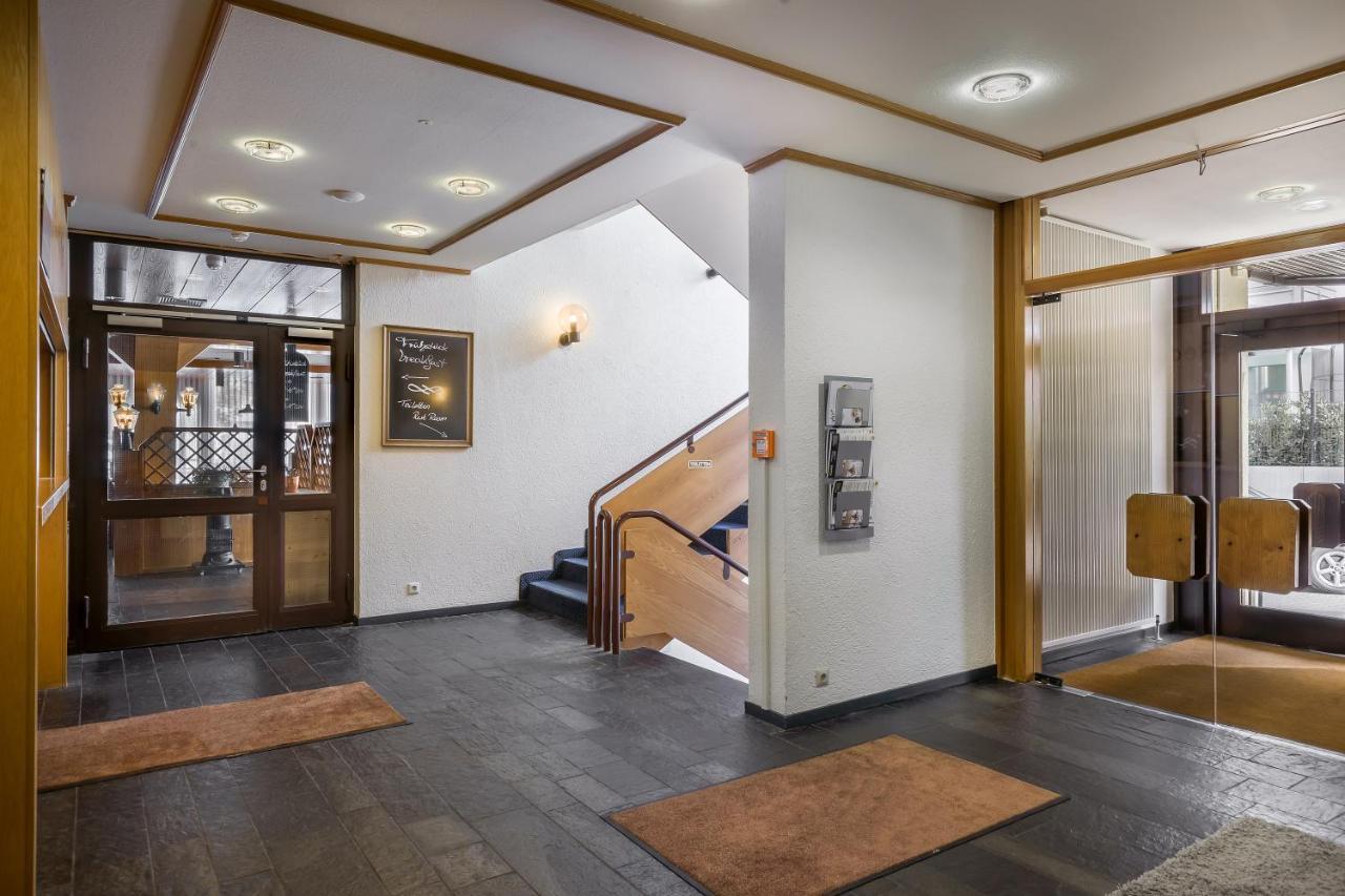 Hotel Strohgaeu Корнталь-Мюнхинген Экстерьер фото